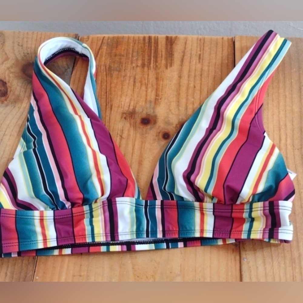 ASOS Large Striped Bikini Top • V-Neck, Padded • Swimwear - Picture 2 of 11